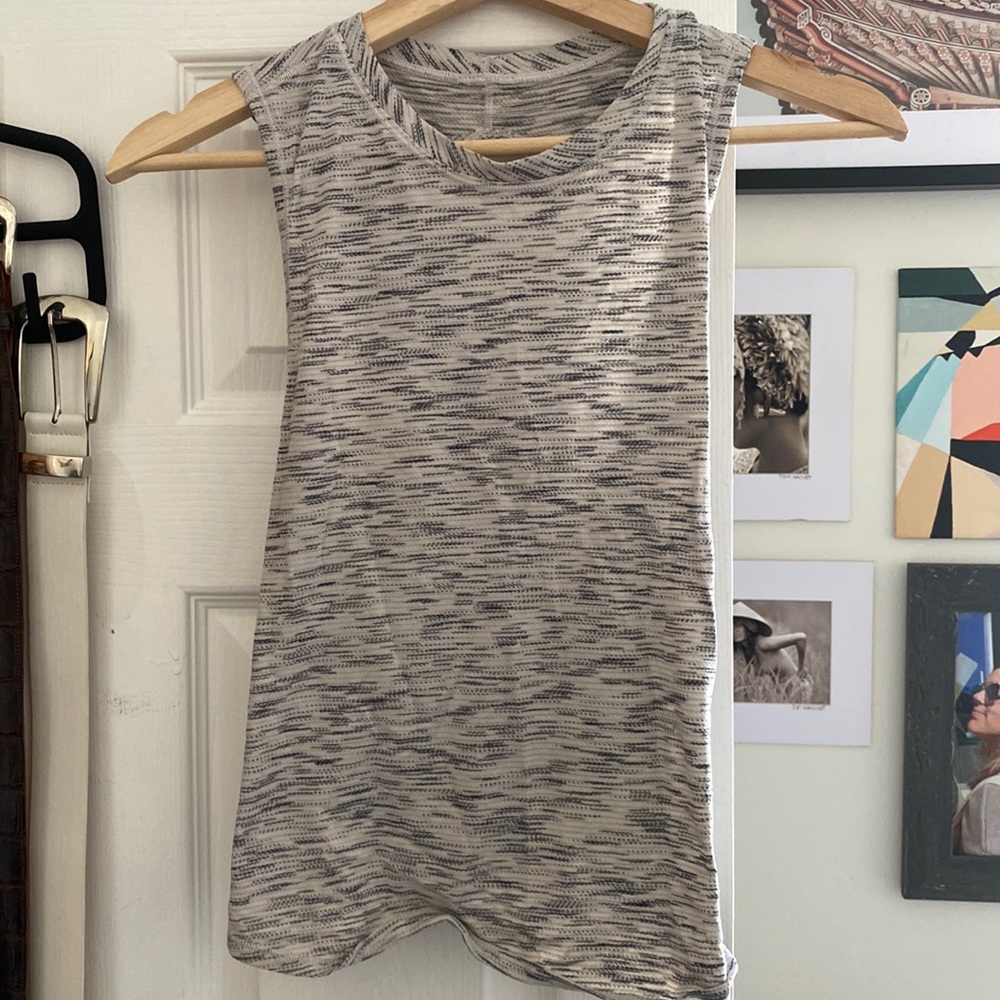 Lululemon open back workout tank